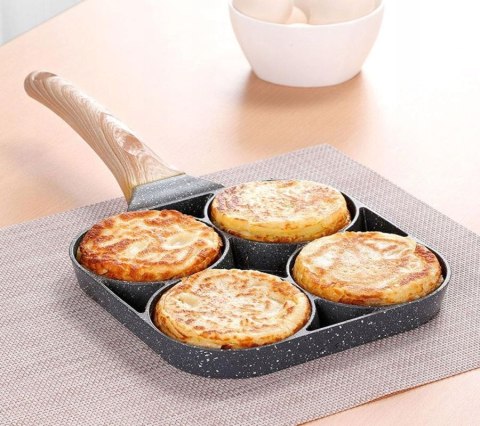 Patelnia do jajek i placków BNTrade 17 cm non-stick (nieprzywierająca)