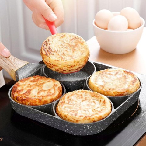Patelnia do jajek i placków BNTrade 17 cm non-stick (nieprzywierająca)