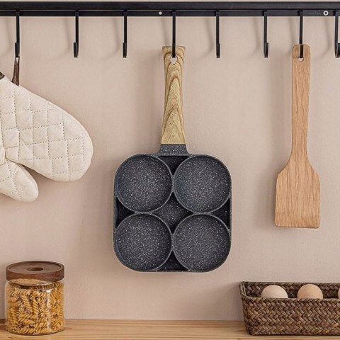 Patelnia do jajek i placków BNTrade 17 cm non-stick (nieprzywierająca)