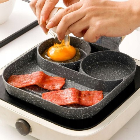 Patelnia do jajek i placków BNTrade 17 cm non-stick (nieprzywierająca)